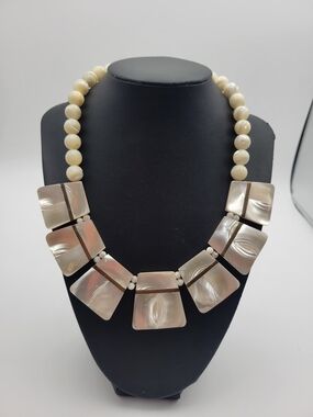 Karla Jordan Pearlized Shell Statement Necklace in Ivory